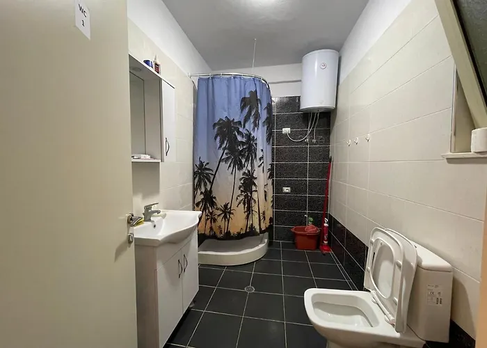 Rum i privatbostad Private - & Mountain Views & Free Parking & Wifi *