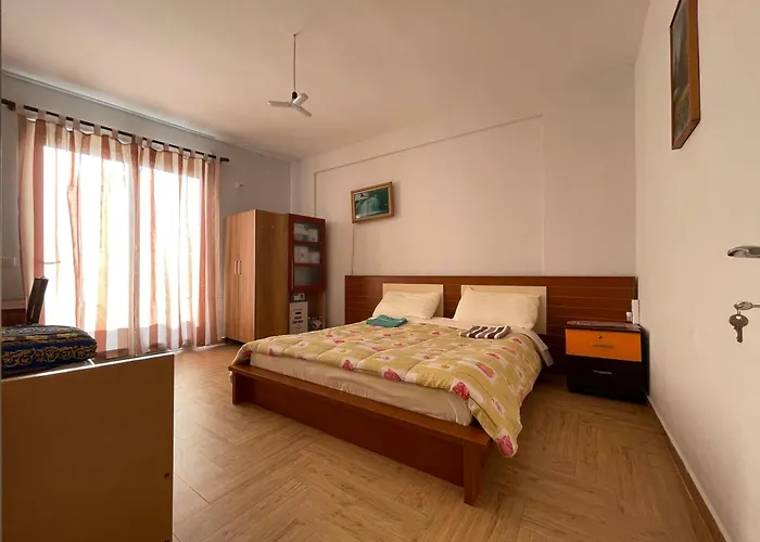 Private - & Mountain Views & Free Parking & Wifi בית אירוח